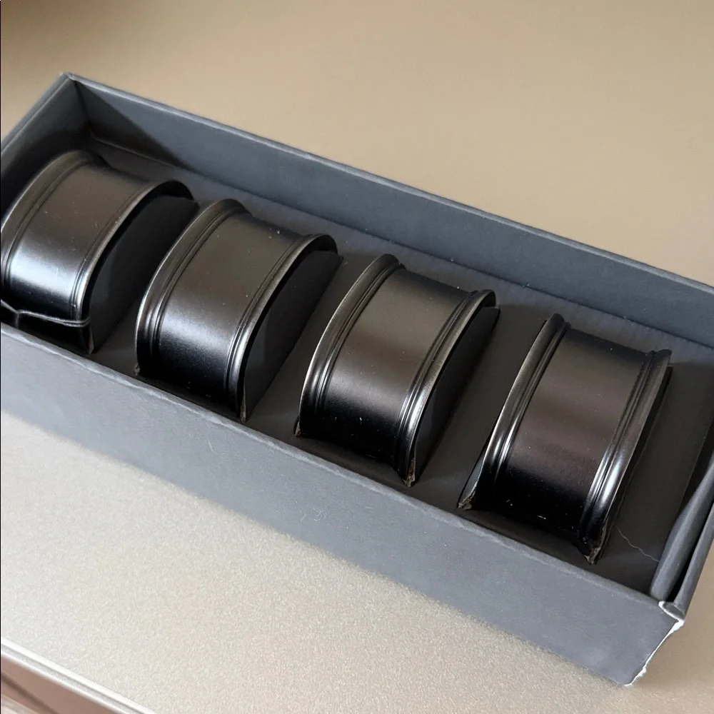RH Vintage Oval Napkin Ring Collection